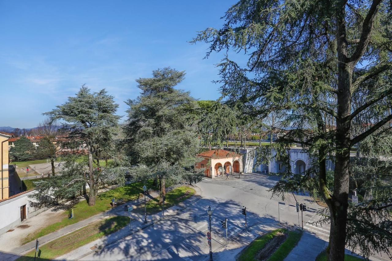 Palazzo Froussard B&B And Living Lucca Exterior photo
