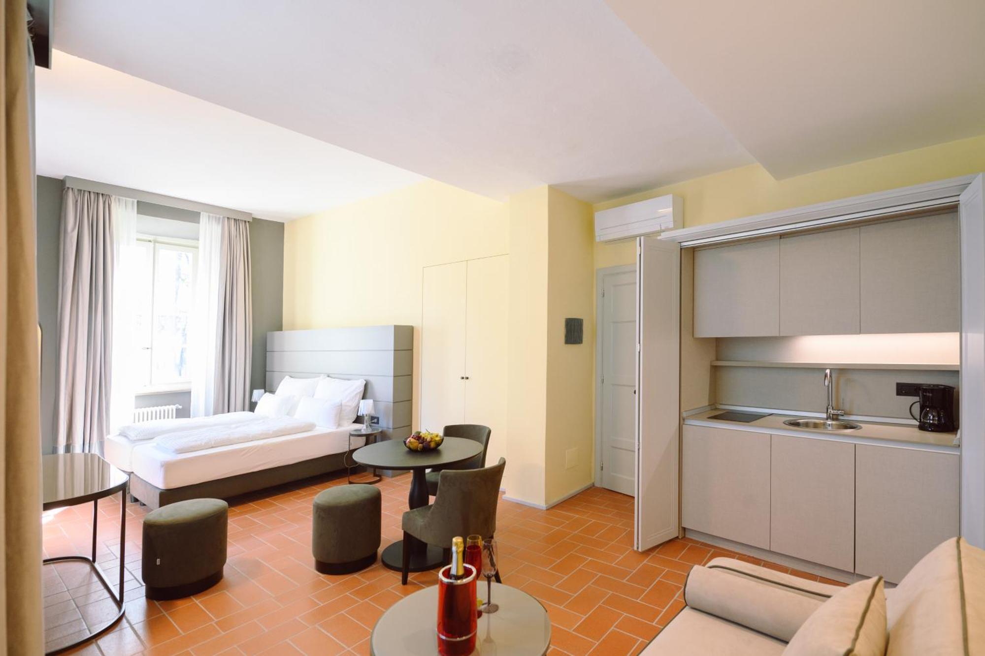 Palazzo Froussard B&B And Living Lucca Exterior photo
